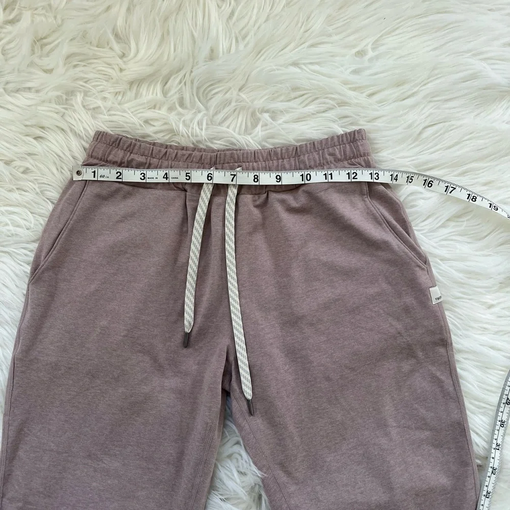 Vuori Performance Jogger in a Dusty Mauve size XS - Picture 8 of 8